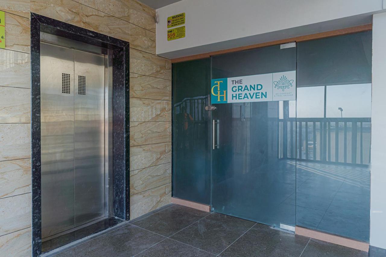 Hotel The Grand Heaven Gandhinagar Eksteriør bilde