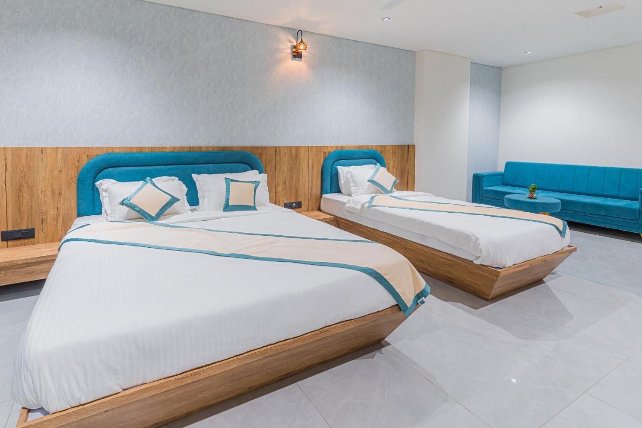 Hotel The Grand Heaven Gandhinagar Eksteriør bilde