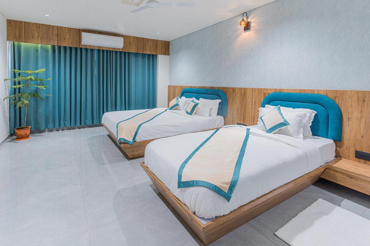 Hotel The Grand Heaven Gandhinagar Eksteriør bilde