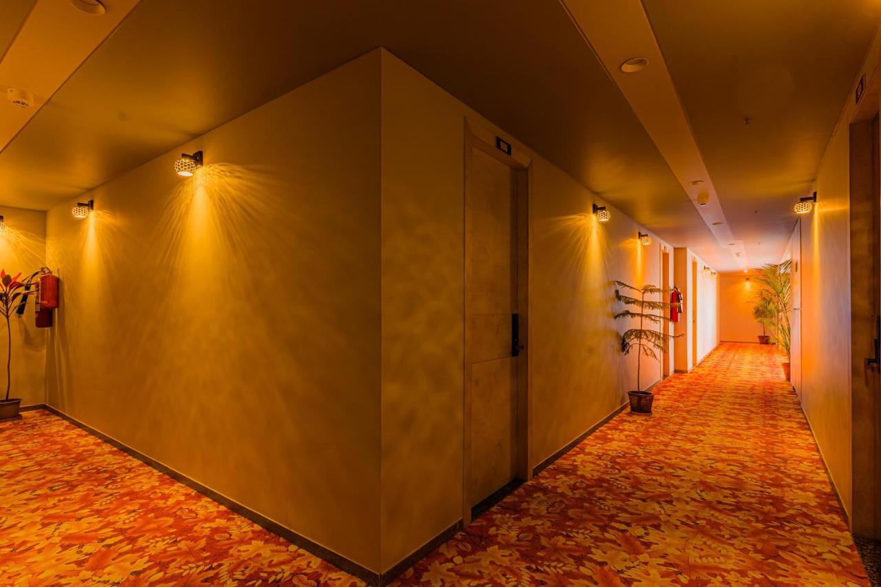 Hotel The Grand Heaven Gandhinagar Eksteriør bilde